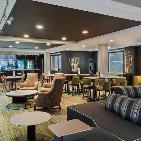 Courtyard Lafayette Airport Hotel Екстериор снимка