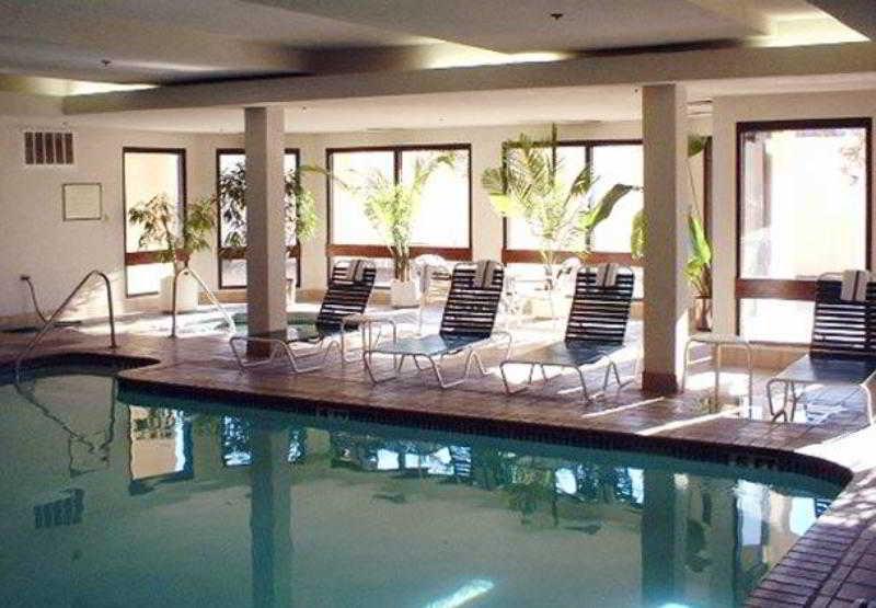 Courtyard Lafayette Airport Hotel Съоръжения снимка