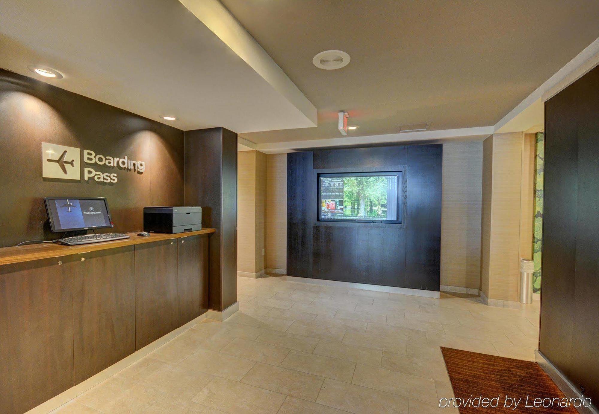 Courtyard Lafayette Airport Hotel Екстериор снимка